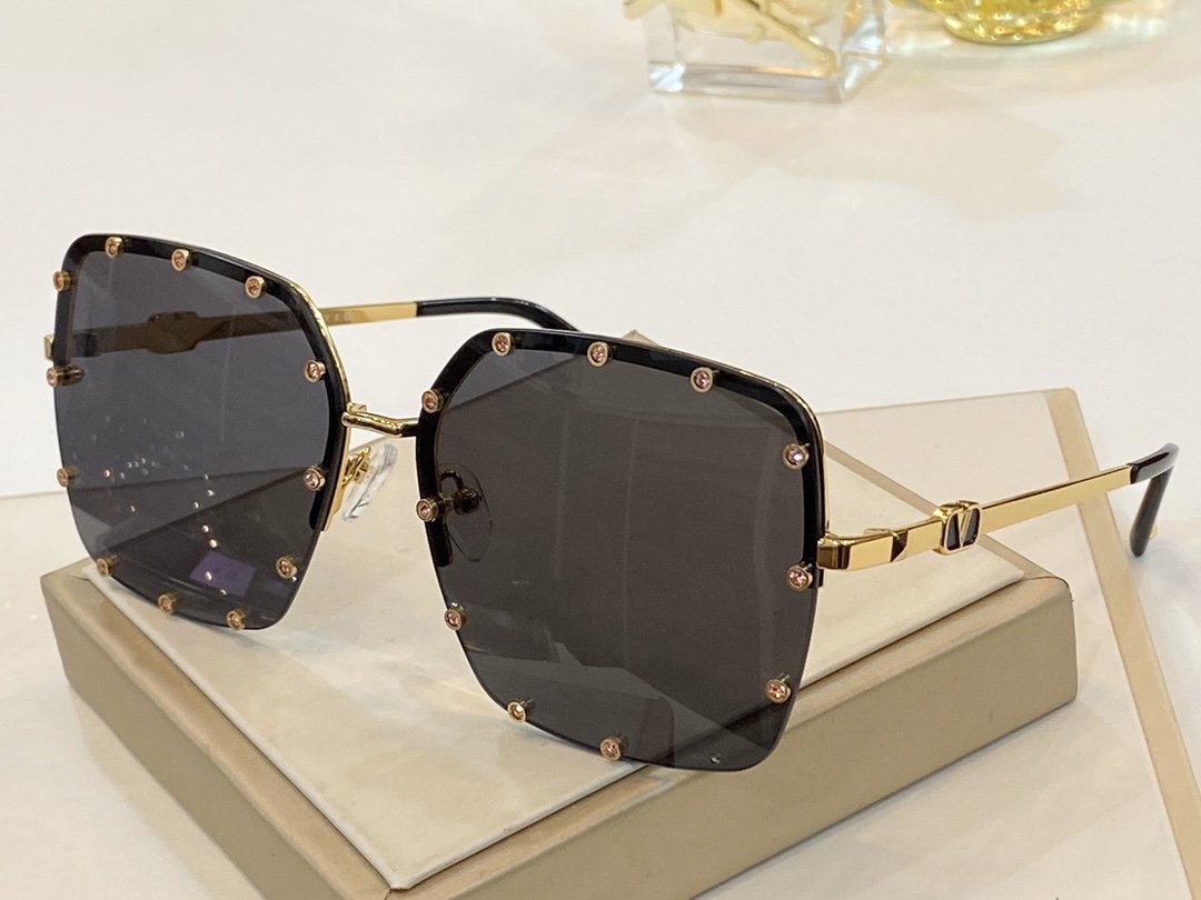 Valentino AAA Quality Sunglasses #768577 $59.17, Wholesale Replica ...